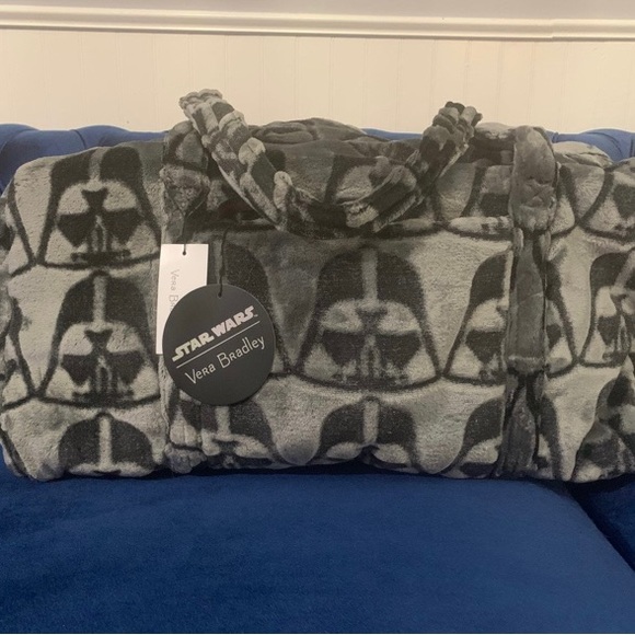 Vera Bradley Star Wars duffel - Picture 1 of 3